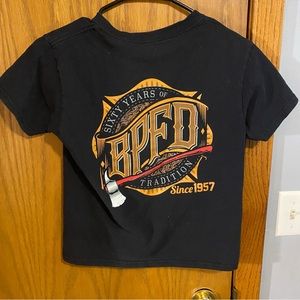 womens vintage black cropped graphic tee